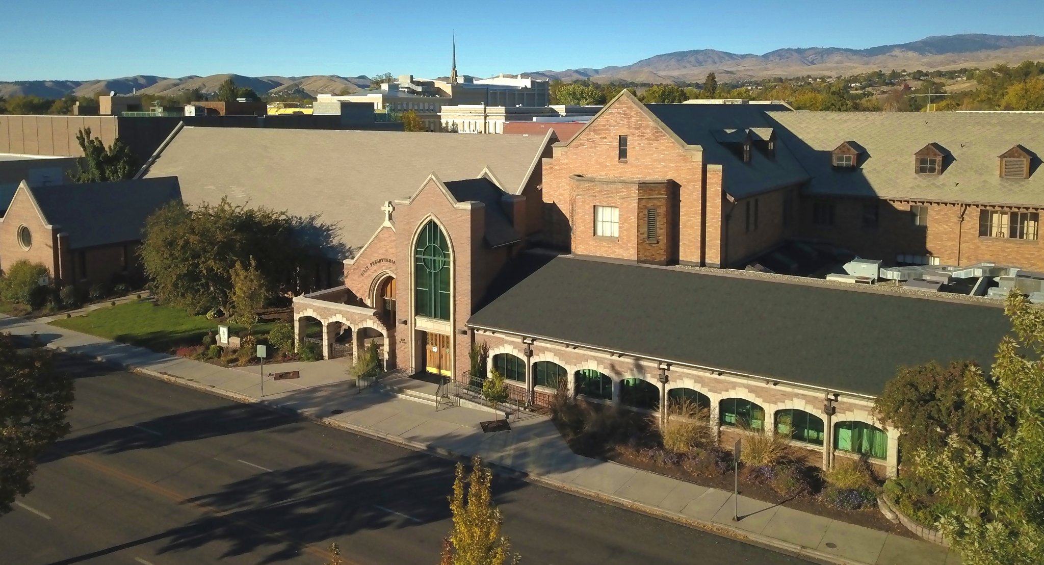First Presbyterian
Church Exterior